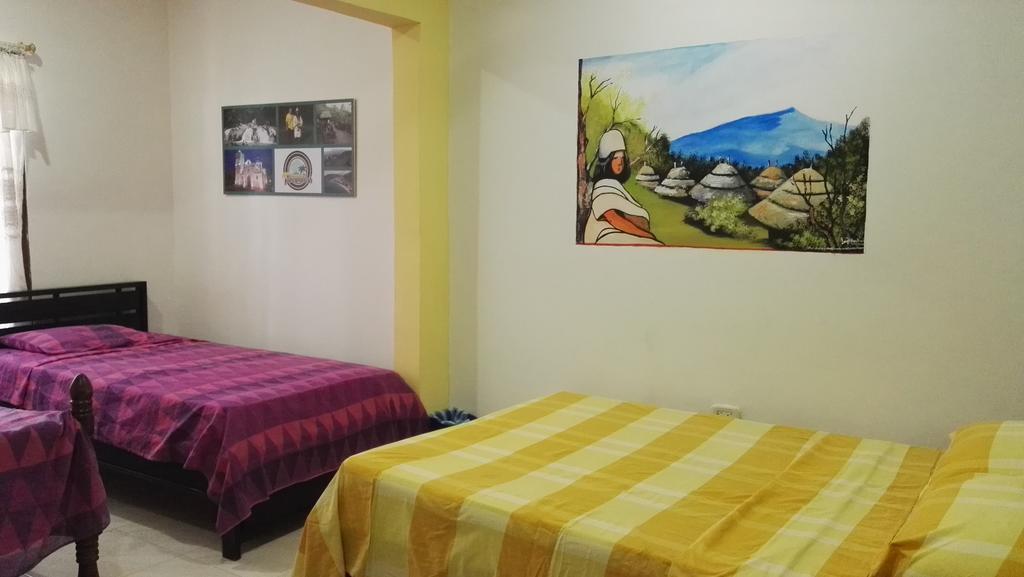 Hotel Turispanish Santa Marta  Buitenkant foto