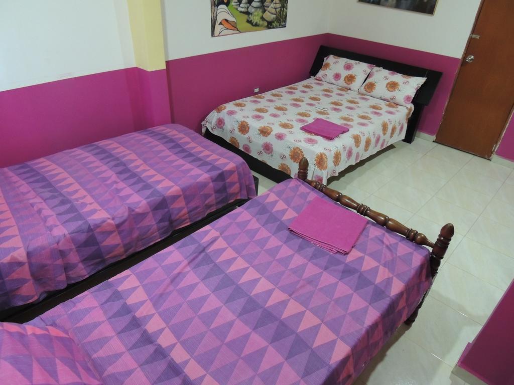 Hotel Turispanish Santa Marta  Buitenkant foto